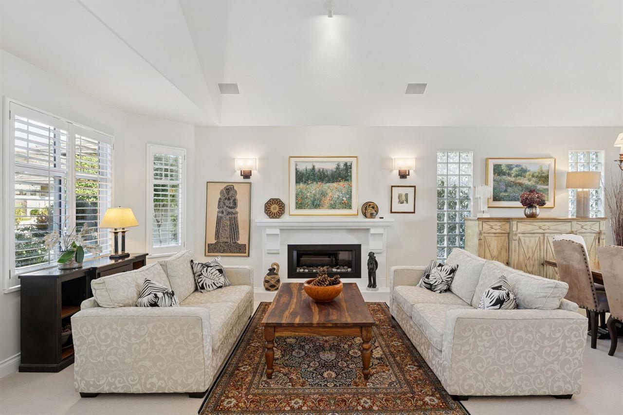 #7 – 5110 Alderfeild Place